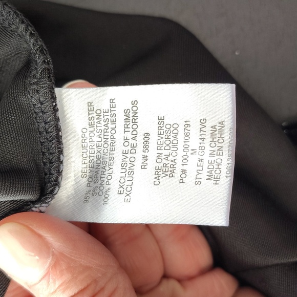 Gianni Bini black long sleeve sparkle velvety rhinestone crop top Size Medium - Picture 6 of 7